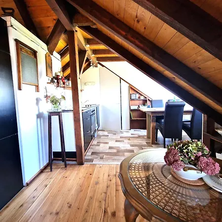 Romantik Dachstudio Bergische Oase Bis 4 Personen Apartment Solingen
